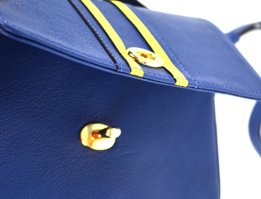 1922 MMRV Cross Body Bag